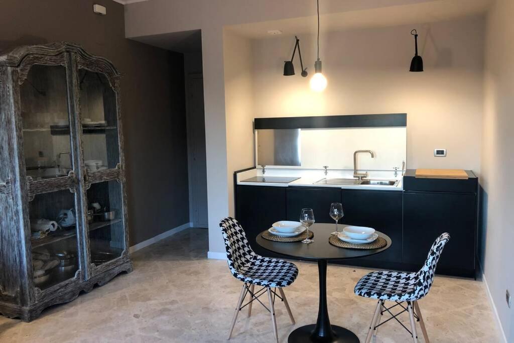 Apartament Laus Via Sparano - Lux & Design Mini Bari Zewnętrze zdjęcie